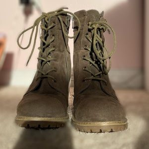Hippie Laundry Green Ankle Booties